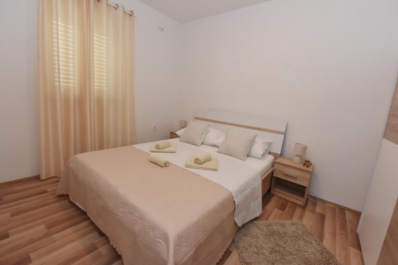 Lea Appartement Šibenik Buitenkant foto